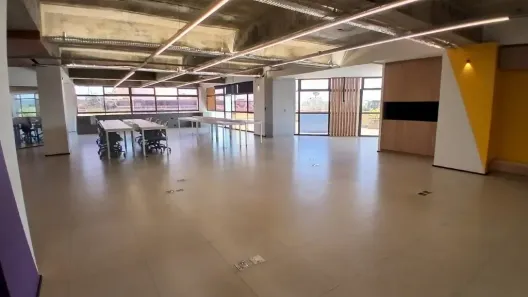 Sala Comercial para alugar, 314m² no Asa Norte, Brasília