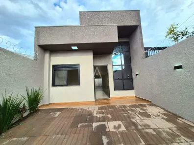 Casa com 3 Quartos à venda, 80m² no Esmeralda, Cascavel