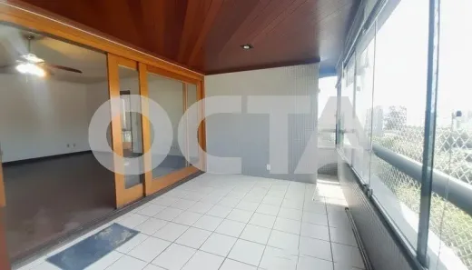 Apartamento com 3 Quartos para alugar, 134m² no Mont Serrat, Porto Alegre