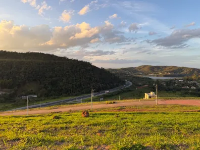 Lote/Terreno à venda, 300m² no Vina Del Mar, Juiz de Fora