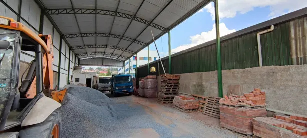 Galpão/Depósito/Armazém à venda, 360m² no Esmeraldas, Esmeraldas