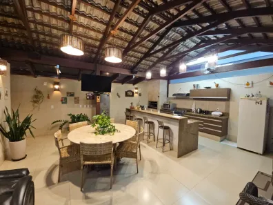Sobrado com 3 Quartos à venda, 300m² no Parque Amazônia, Goiânia