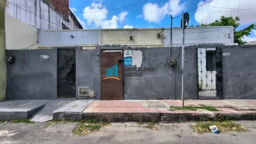 Casa com 1 Quarto para alugar, 50m² no Carlito Pamplona, Fortaleza