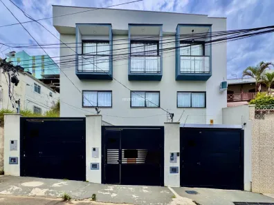 Casa com 2 Quartos à venda, 140m² no São Pedro, Juiz de Fora