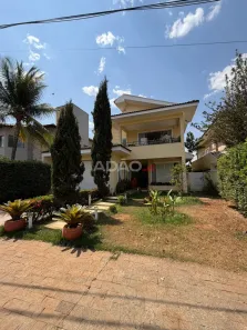 Casa de Condomínio com 4 Quartos à venda, 388m² no Loteamento Portal do Sol II, Goiânia