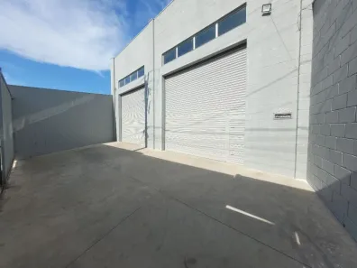 Galpão/Depósito/Armazém para alugar, 267m² no Vila Real, Hortolândia