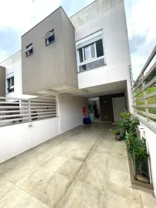 Sobrado com 3 Quartos à venda, 137m² no Vinhedos, Caxias do Sul