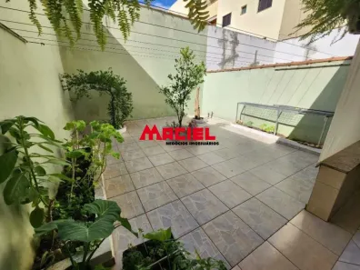 Sobrado com 3 Quartos à venda, 160m² no Jardim das Indústrias, São José dos Campos