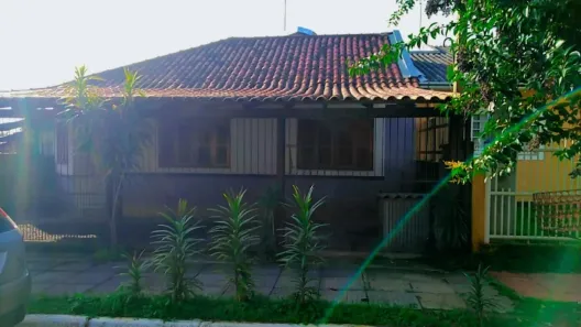 Casa com 3 Quartos à venda, 72m² no Olaria, Canoas