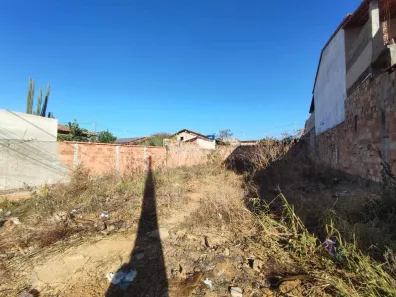 Lote/Terreno à venda, 300m² no Bouganvile ll, Sete Lagoas