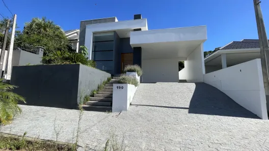 Casa de Condomínio com 3 Quartos à venda, 219m² no Country, Santa Cruz do Sul