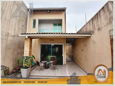 Casa com 4 Quartos à venda, 163m² no Lagoa Redonda, Fortaleza