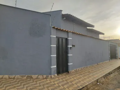 Casa com 3 Quartos à venda, 138m² no Residencial Monte Carlo, Goiânia