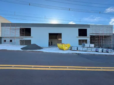 Galpão/Depósito/Armazém para alugar, 955m² no Jardim Guairacá, Maringá
