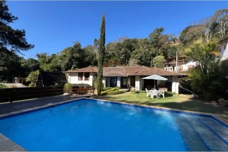 Casa com 5 Quartos à venda, 3115m² no Bonsucesso, Petrópolis