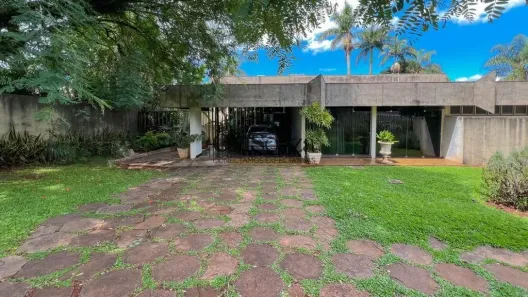 Casa com 5 Quartos à venda, 922m² no Nikko, Londrina