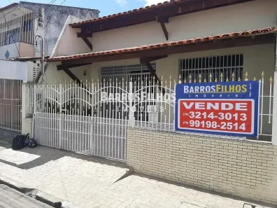 Casa com 2 Quartos à venda, 140m² no São José, Aracaju