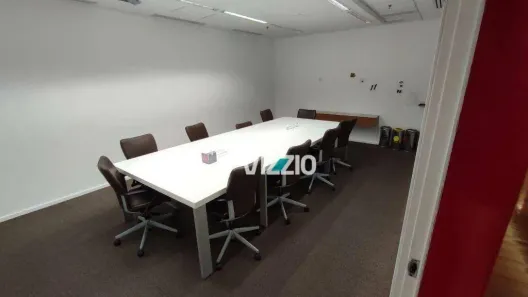 Sala Comercial para alugar, 1895m² no Chácara Itaim, São Paulo