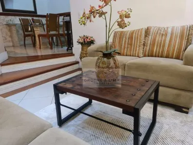 Sobrado com 4 Quartos à venda, 270m² no Loteamento Villa Branca, Jacareí