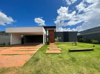 Casa de Condomínio com 3 Quartos à venda, 260m² no Setor Habitacional Jardim Botânico, Brasília