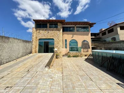 Casa com 3 Quartos à venda, 216m² no Senhora das Graças, Betim
