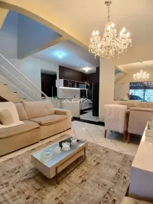 Casa com 3 Quartos para alugar, 130m² no Interlagos, Londrina