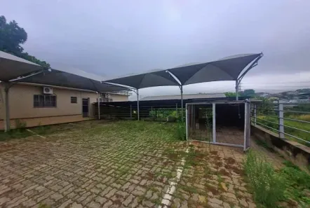 Galpão/Depósito/Armazém com 6 Quartos para alugar, 750m² no Jaraguá, São Paulo