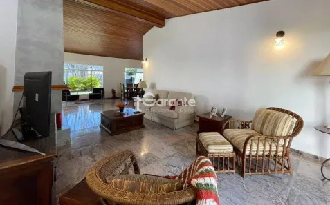 Casa de Condomínio com 3 Quartos à venda, 300m² no Condomínio Flamboyant-B, Atibaia