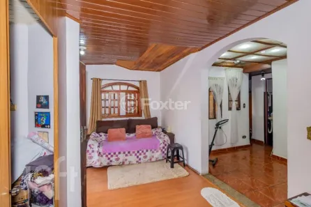 Casa com 5 Quartos à venda, 211m² no Vila Serralheiro, São Paulo