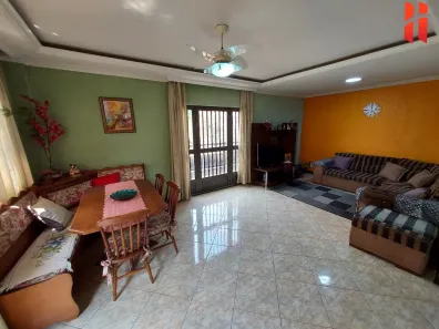 Casa com 3 Quartos à venda, 224m² no Vila Itamarati, Duque de Caxias