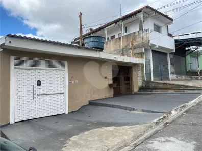 Casa com 3 Quartos à venda, 196m² no Jardim Santa Helena, Poá