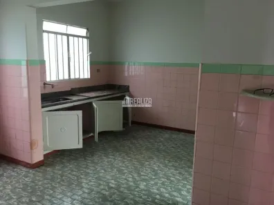 Casa com 2 Quartos à venda, 150m² no Bom Retiro, Uberaba