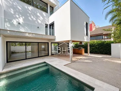 Casa com 4 Quartos à venda, 300m² no Barra do Una, São Sebastião