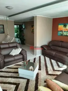 Casa com 5 Quartos para alugar, 300m² no Anchieta, São Bernardo do Campo