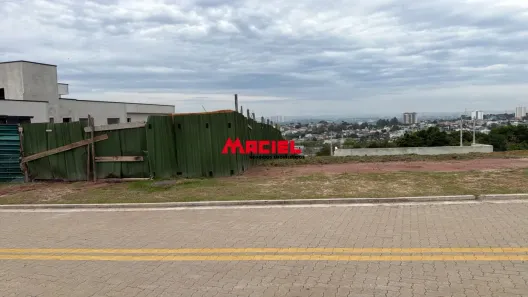 Lote/Terreno à venda, 386m² no Condomínio Residencial Colinas do Paratehy, São José dos Campos