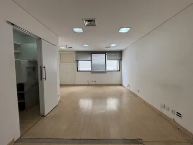 Sala Comercial à venda, 34m² no Santa Cecília, São Paulo