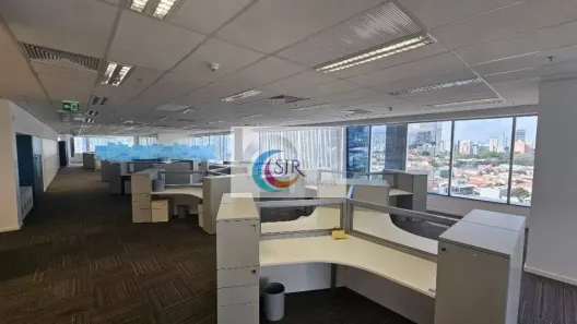Sala Comercial para alugar, 882m² no Vila São Francisco (Zona Sul), São Paulo