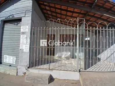 Ponto Comercial para alugar, 30m² no Centro, Montes Claros