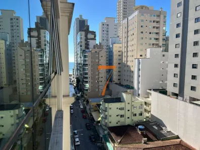 Apartamento com 3 Quartos para alugar, 120m² no Andorinha, Itapema