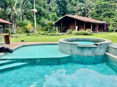 Casa de Condomínio com 2 Quartos à venda, 5500m² no Vargem Pequena, Rio de Janeiro