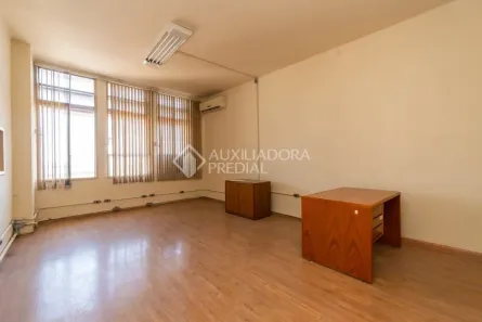 Sala Comercial para alugar, 180m² no Centro Histórico, Porto Alegre