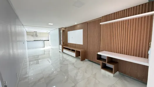 Casa de Condomínio com 3 Quartos à venda, 100m² no Fazenda São Domingos, Goiânia
