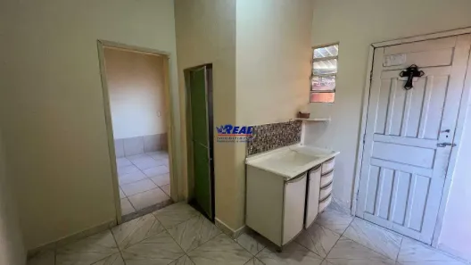 Casa com 2 Quartos para alugar, 60m² no Vila São Paulo, Contagem