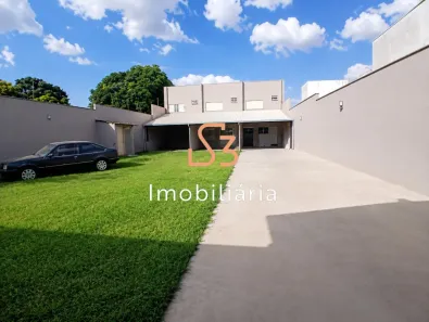 Sobrado com 2 Quartos para alugar, 52m² no Presidente Roosevelt, Uberlândia