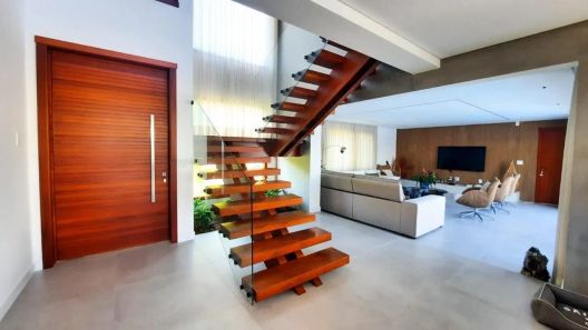 Casa com 4 Quartos à venda, 600m² no Rio Tavares, Florianópolis
