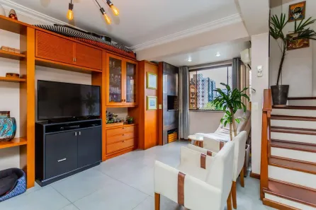 Apartamento com 2 Quartos à venda, 84m² no Passo da Areia, Porto Alegre