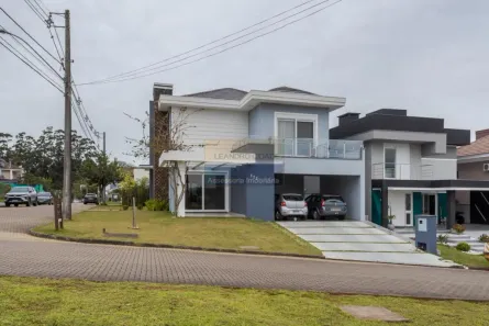 Casa de Condomínio com 3 Quartos à venda, 256m² no São Lucas, Viamão