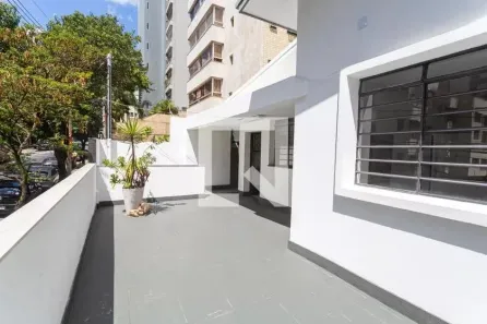 Casa com 2 Quartos para alugar, 110m² no São Pedro, Belo Horizonte