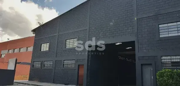 Galpão/Depósito/Armazém à venda, 1800m² no Jardim Lambreta, Cotia