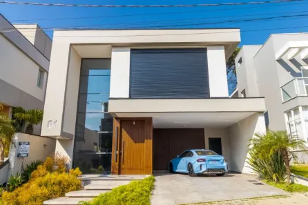 Casa com 3 Quartos à venda, 308m² no Butiatuvinha, Curitiba
